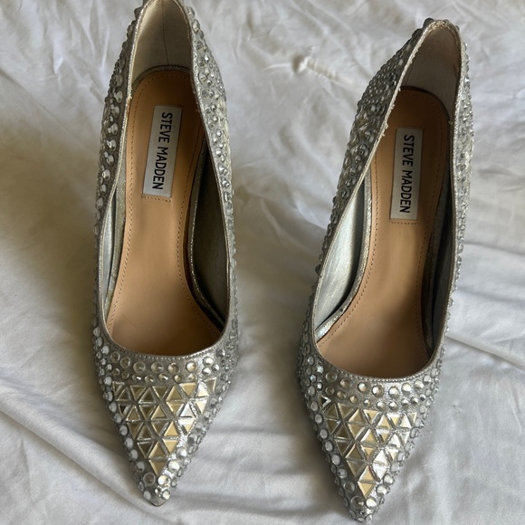 Steve Madden Vivid Size 7.5M bedazzled heel pumps - Picture 11 of 11